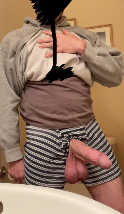 Horny during dinner by iusemytonguemore