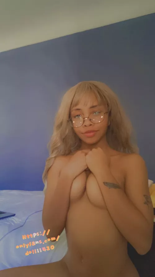 HORNY PETITE EBONY SLUT CRAVING YOUR ATTENTION 👅 500+ NUDES AND VIDS WAITING FOR YOU 💦 VIDEO REWARD FOR SUBBING 😈 BG CONTENT 🍆 COCK RATES 😍 CUSTOMS 🛃 FETISH FRIENDLY 💩 LINK BELOW 👇 by FairiiDoll