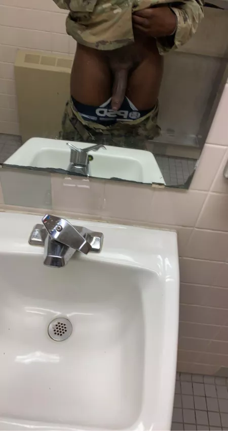 Horny soldier @jblm by Spiritual_Mirror_120