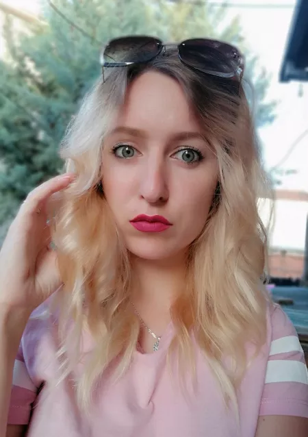 Hot by BimboParadise1