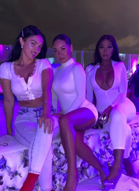 Hot Babes in White by pnsxl