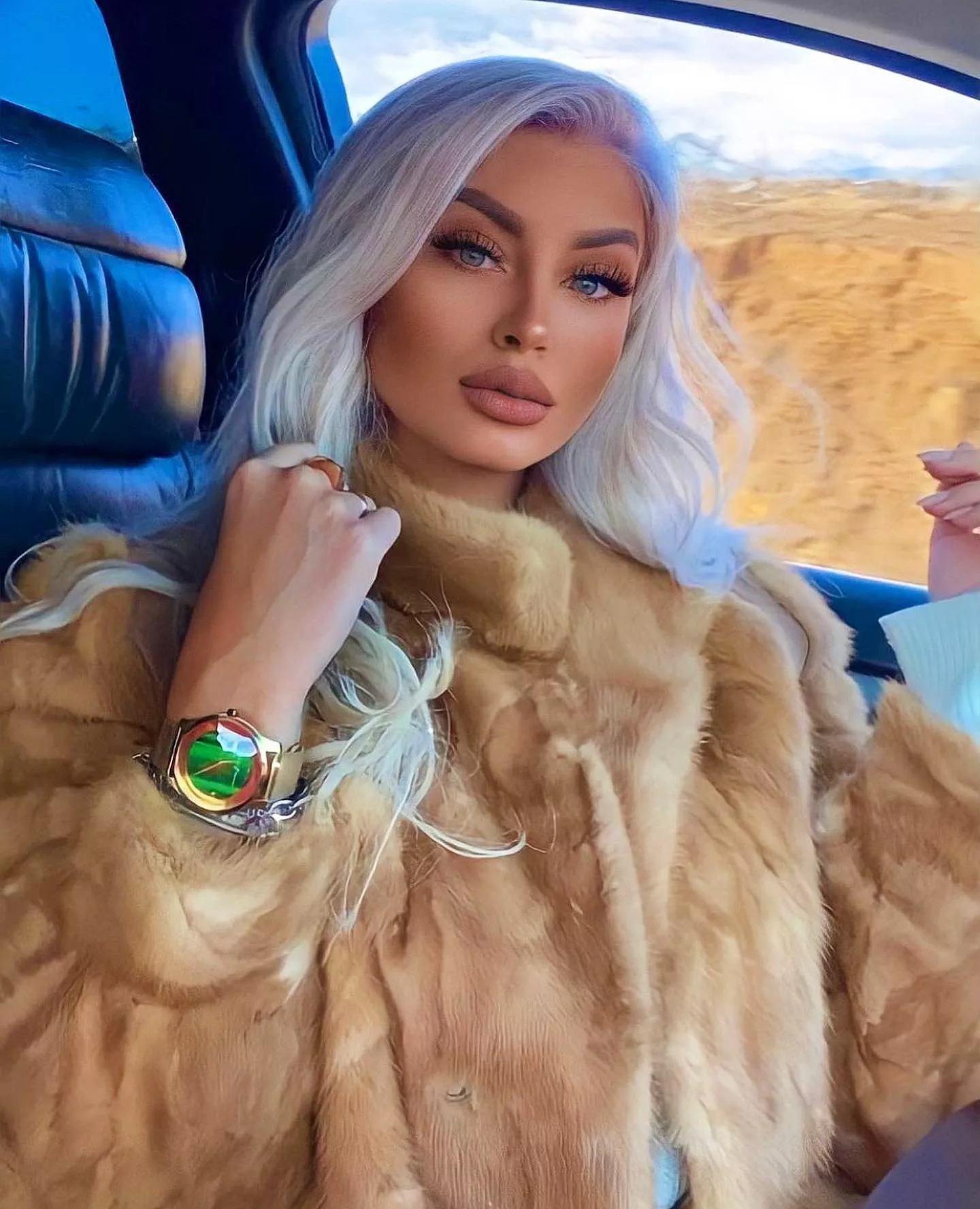 Hot Blonde, Hot Coat posted by gooningaccount