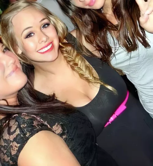 Hot blondie with big tits by Jc_falcon