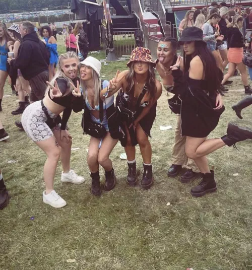 Hot chavs by stewiieee1234