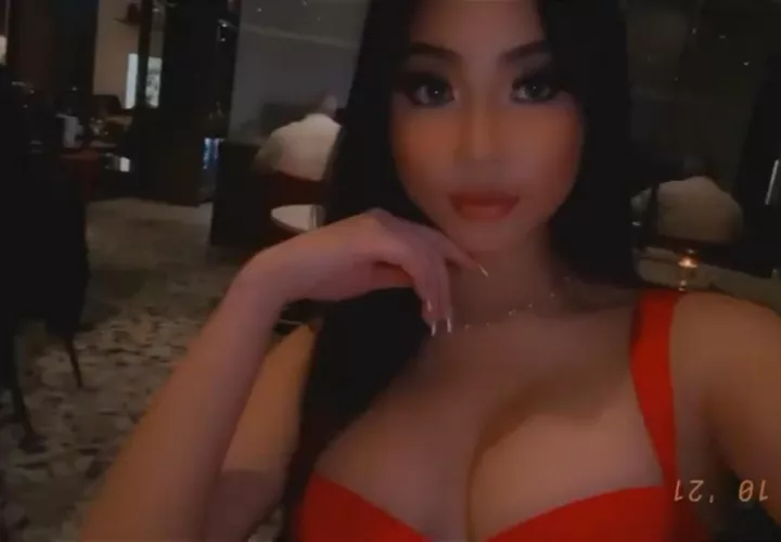 Hot date by WetAzzPuzzy