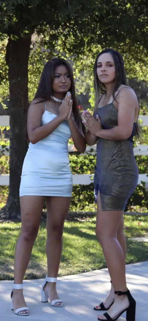 Hot dresses posted by kingsavage678