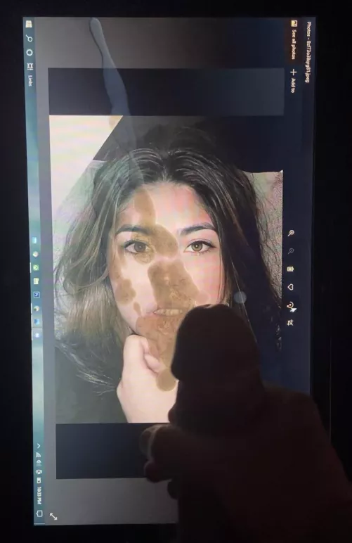 Hot girl gets a big load [check comments] by Bobjohnson2247