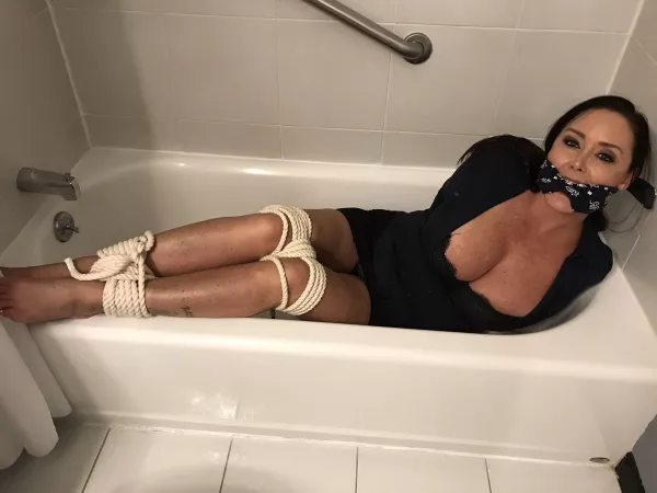 Hot in a tub by A-Train83