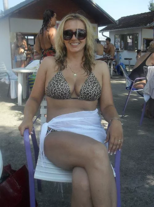 Hot mom by Sudden_Ad_8812