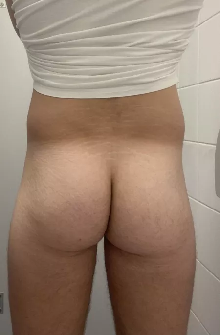 Hot or not?(23) by 1R1B2