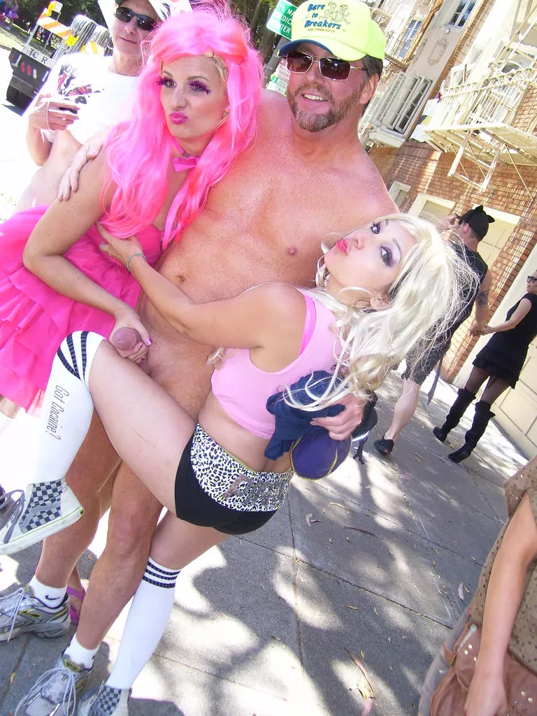 Hot pink posted by daverobertsSPH