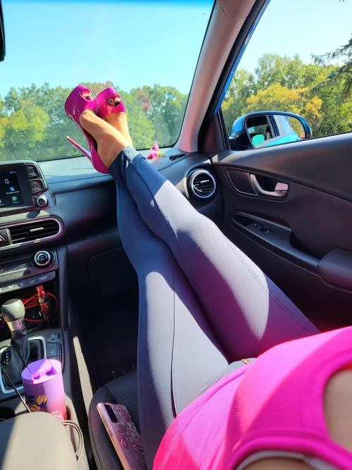 Hot pink CL for my favorite subr. by Pinay11983