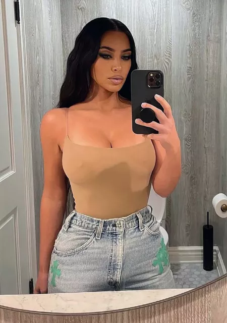 Hot Selfie by BimboParadise1