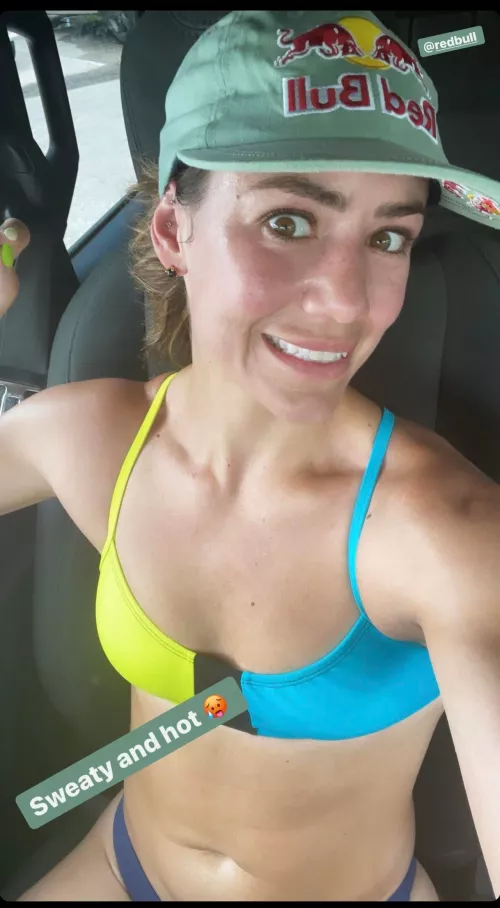 hot sweaty Camille Leblanc Bazinet by NeuteredPenguin