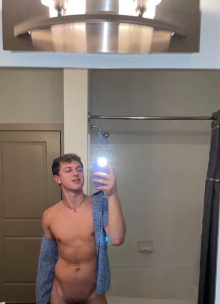 hotel room vibes by digitaldrugss