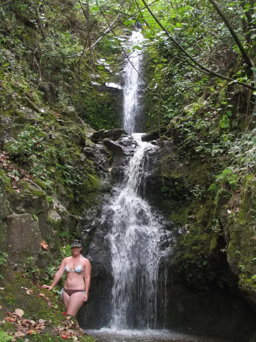 Hottygal4u on kik by frozenone69