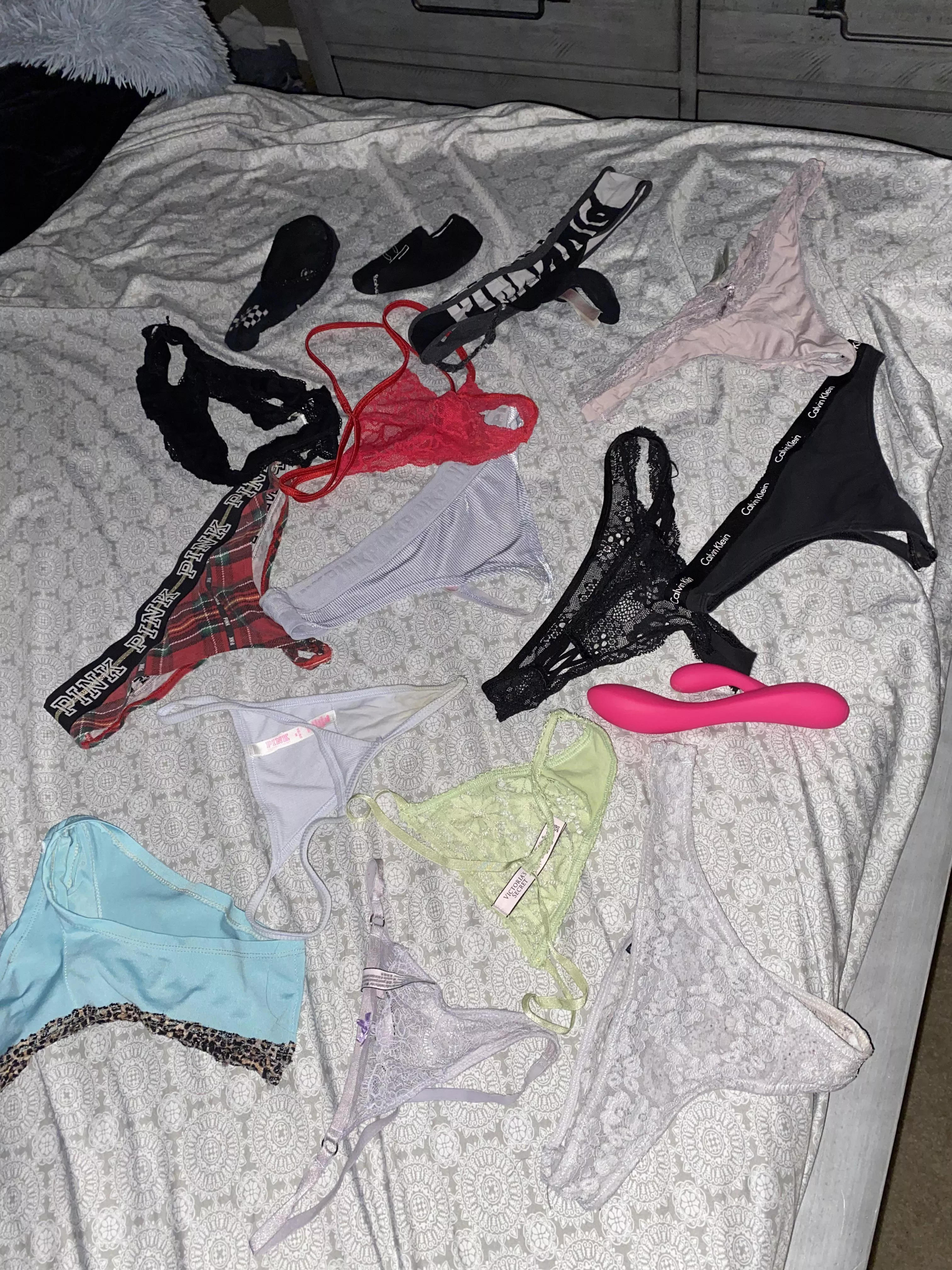 House sitting. Which ones should I use first 🤤 posted by ptlov69