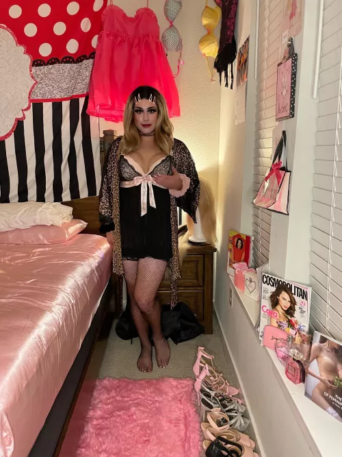 Housewife in training!! 🎀 by sometimes_michelle