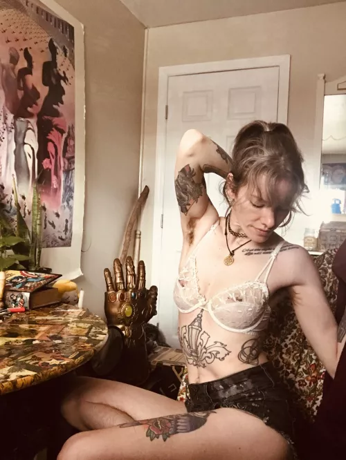 How about armpits with a bit of flare? by _cdrtroi_