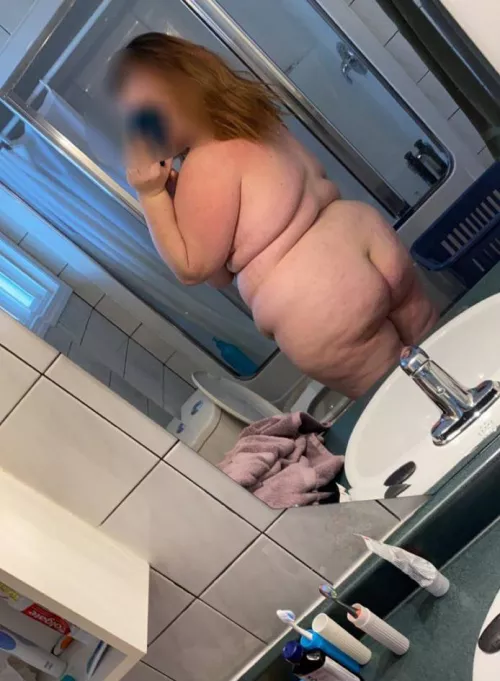 How about this ass? by AimlessRoamer