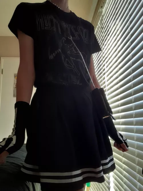 How am I looking, Reddit? by The-Ass-Assassin