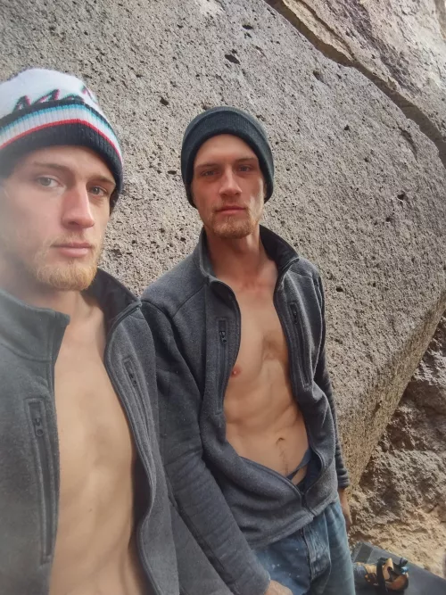 How are the twins winter beards looking? by IcyNerve5851