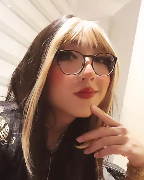 how are y'all doin ? 🏳️‍⚧️🤍 by nikkifutawaifu