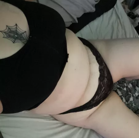 How badly do you wanna be between my legs 😘 by MysteryBunny2