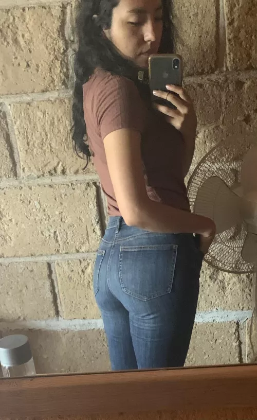 How badly would you like to spank me? by lunarcrabbyram