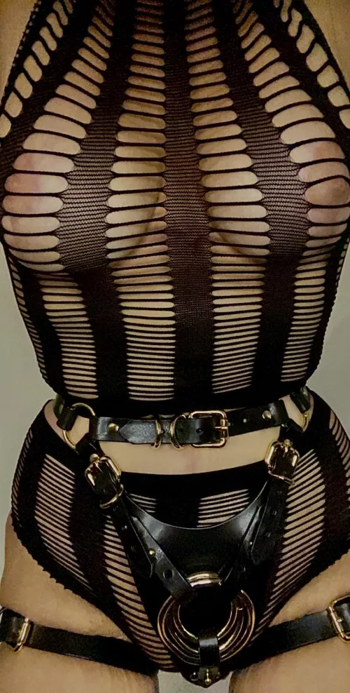 How big can you take? by FOCUS_ON_LIFE