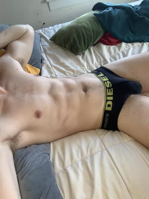 How big do yall think I am? by danny_pitch