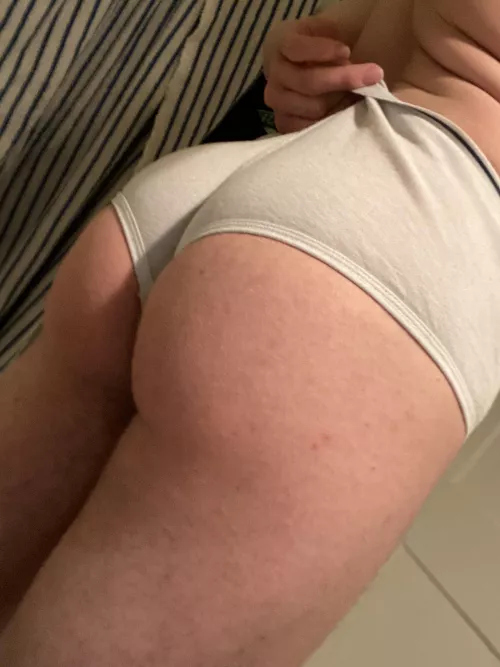 How can I change my underwear with shape like this? 😛 by supertight22