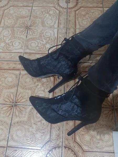 How cute are these? I was just practicing my stage presence. Leave music suggestions in the comment section 😍😍 by stephieprivate