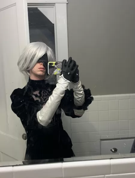 How do I look? by Pirategod2188