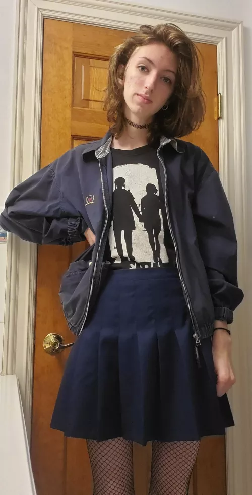 How do i look in this skirt? by twinkiti