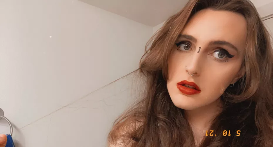 how do i look? 💋 by chasemaya10