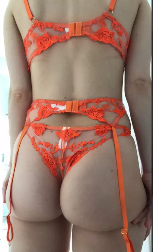 How do my cheeks look? [f] 👀😉 by DemiCooperXXX