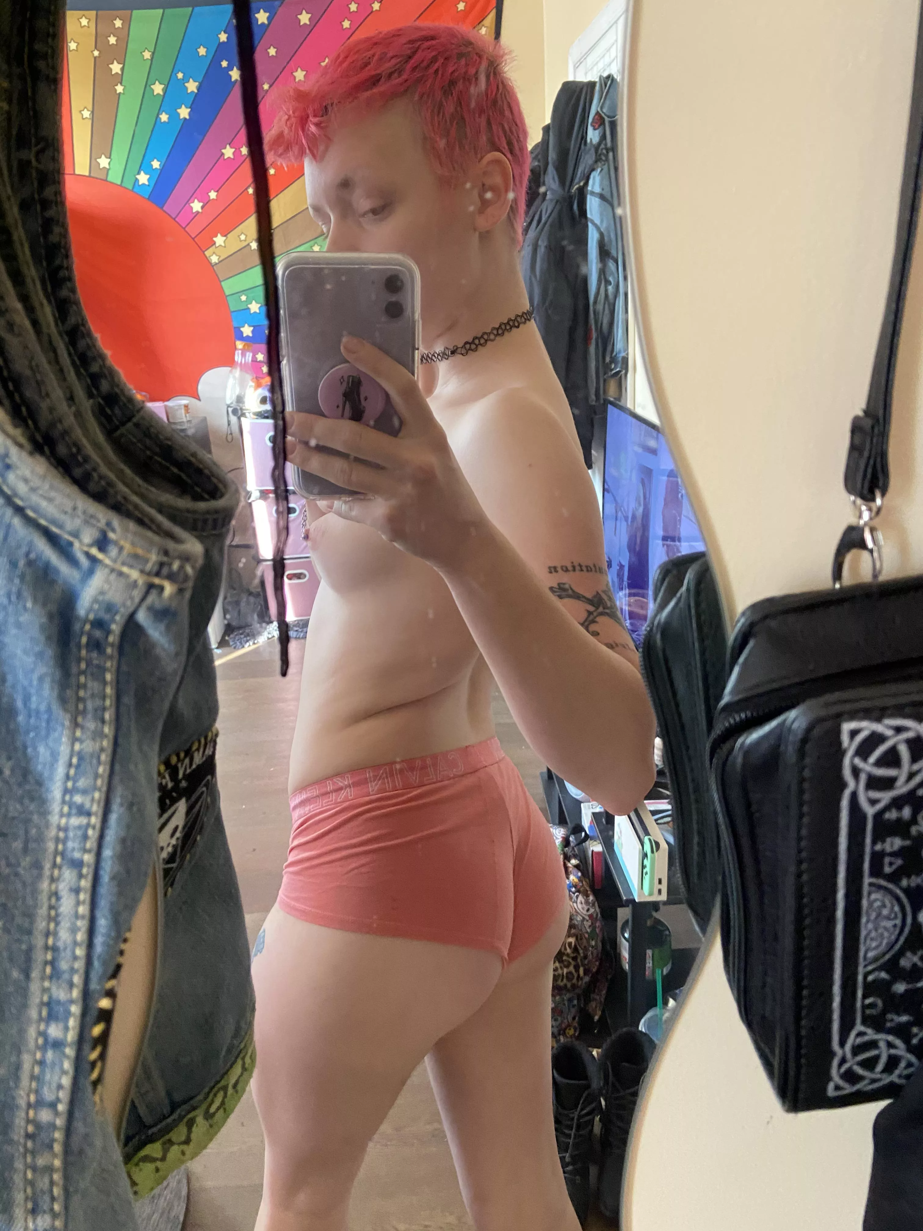 how do we feel about matching my calvin’s to my hair? 😻💖🙌🍑✨ posted by sierrasativa420