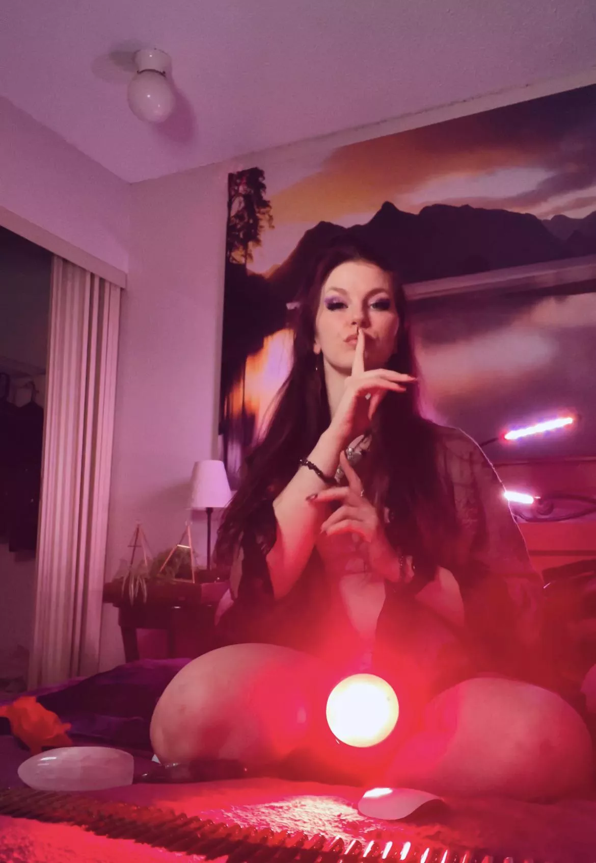 How do you feel about a fire crotch with some extra voltage? 💋💥🌹 Happy Aries full moon! posted by OccultSlut666