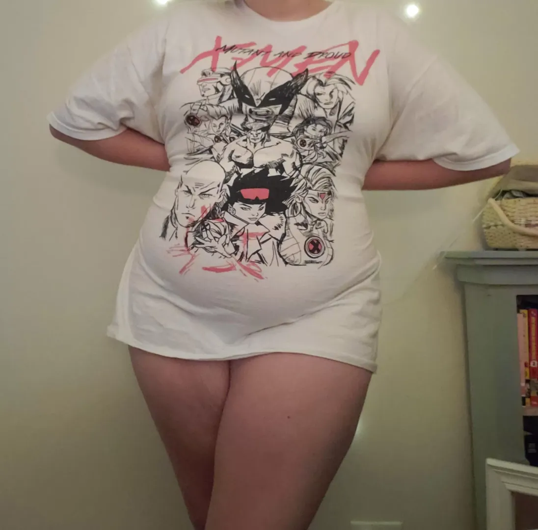 How do you feel about curvy nerdy girls?? posted by bambijuniper