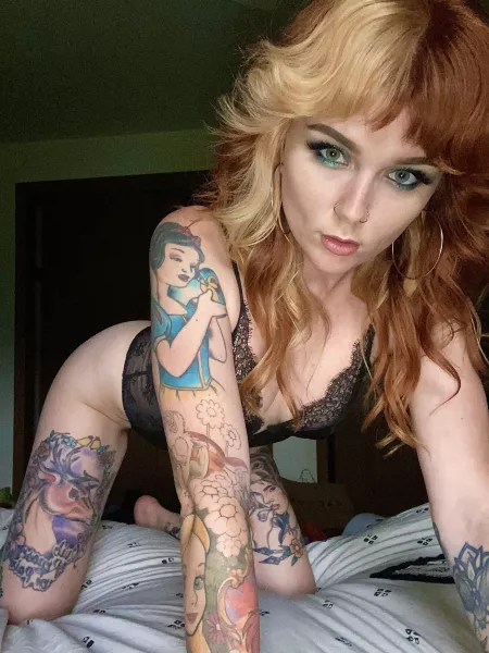 How do you feel about green eyeshadow? by xhoneyfox