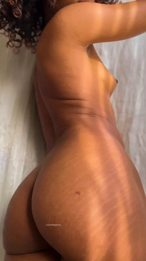 How do you feel about my tiger stripes? by petitepelau