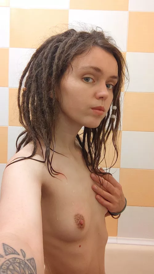 how do you like my bathroom selfie? by Beauty_Bird