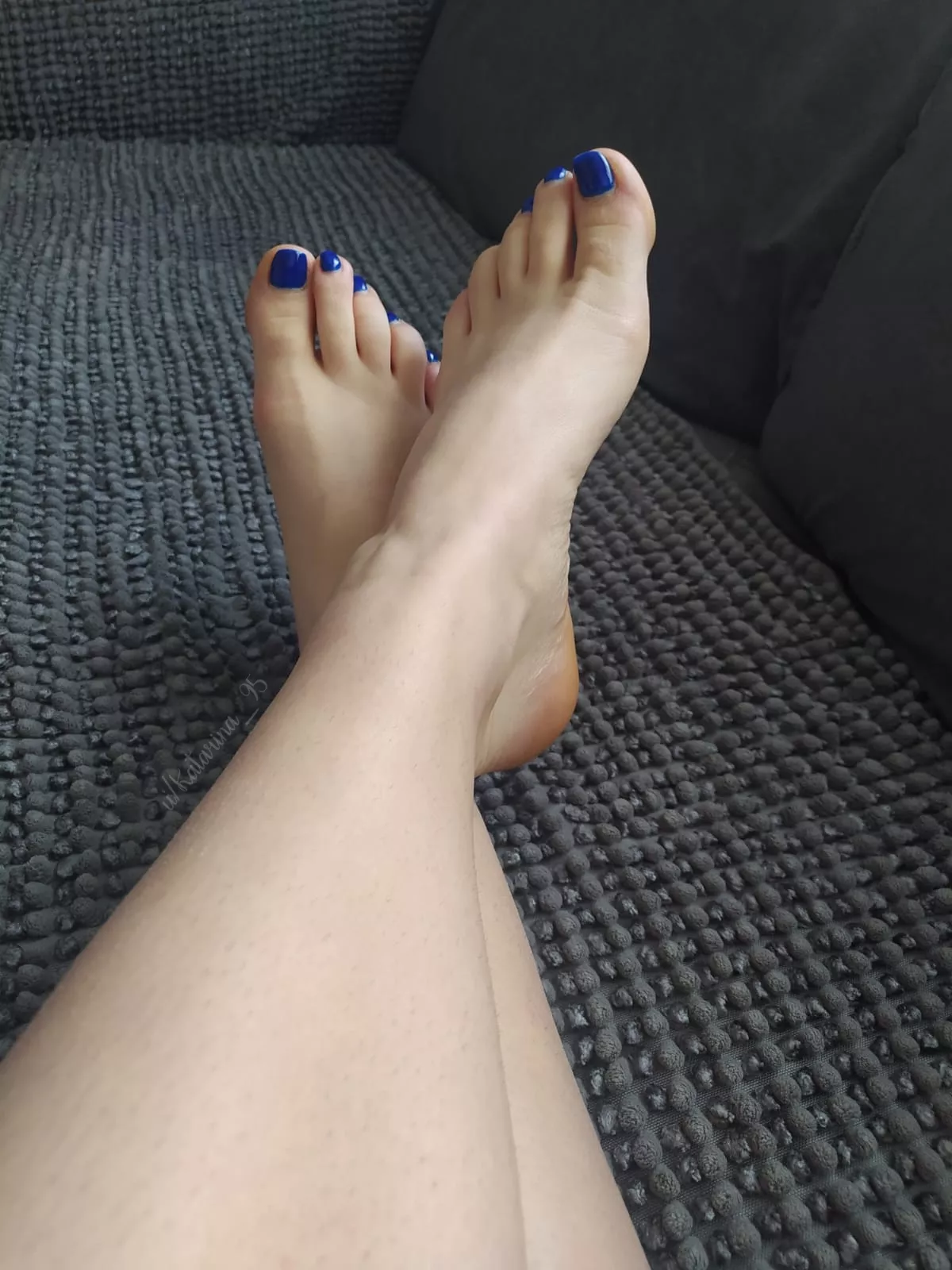 How do you like my cute feet? 😚 posted by Katarina_95