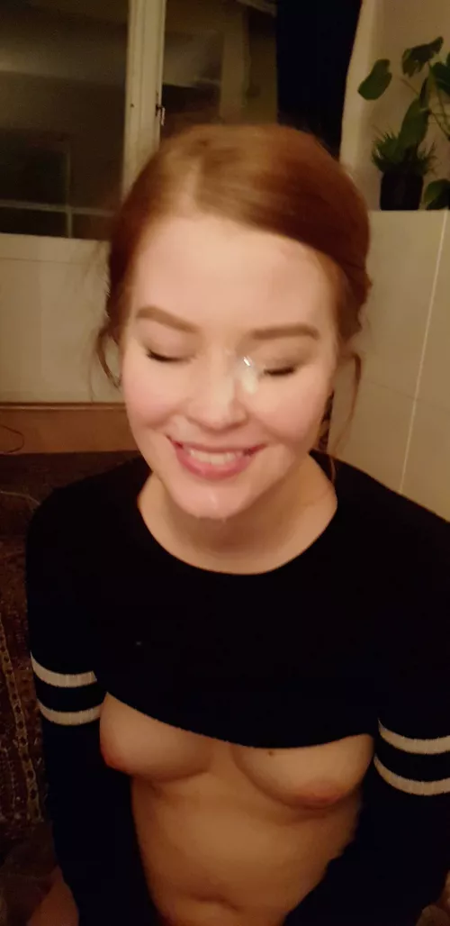 How do you like my makeup? by Jane_Flowers69