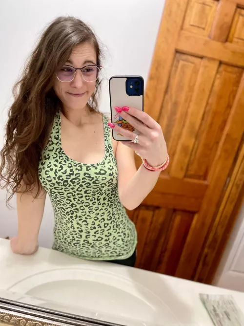 How do you like my new glasses? by TheAveryOConnor