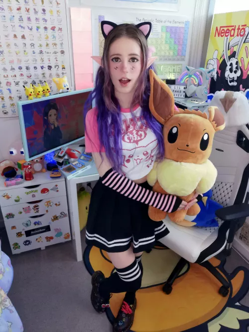 how do you like my shoes? 😋❤️ by lilfakegamer