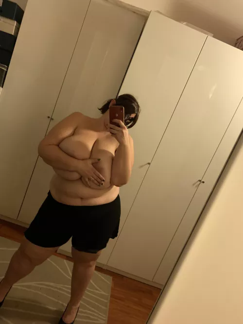 How do you want the next selfie? by sensualpoppy