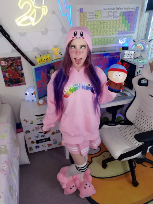 how does this face make you feel? 😏🌸 by lilfakegamer