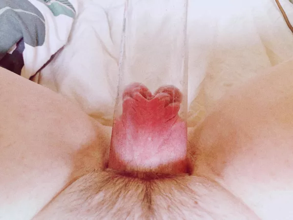 How [f]ar can I reach? Maybe that’s a thing me and a very special girl can find out! Next time this pussy is pumped she is gonna help me do it 🥺 how hot is that?? by Yougrindingonmyface